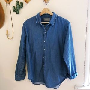 Everlane Denim Button Up - Size 10